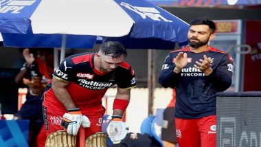 Virat Kohli Cheers for Glenn Maxwell as He Slams Towering Sixes During RCB vs KKR, IPL 2021 (Watch Video)