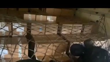 World News | COVID-19 Crisis: Russia Sends Oxygen Concentrators, Ventilators and 200,000 Packs of Medicines to India