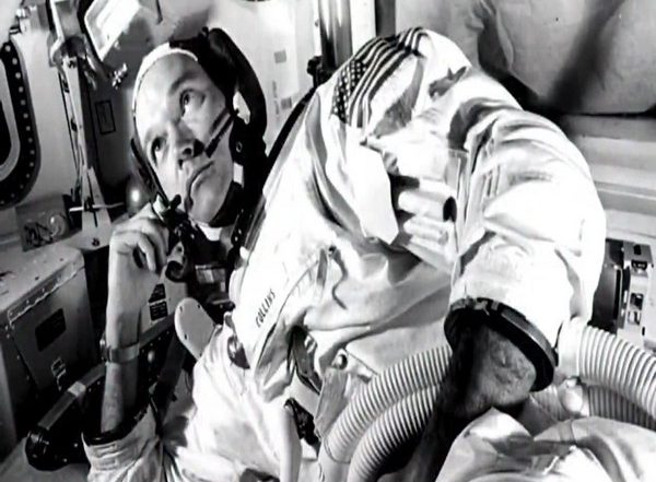 World News | Apollo 11 Astronaut Michael Collins Passes Away at 90