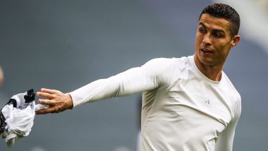 Cristiano Ronaldo Apparently Gave His Shirt to Ball Boy After Juventus vs Genoa, Serie A 2020-21 Match, Journalist Dismisses Reports of CR7 Throwing Away His Shirt in Anger (Watch Video)