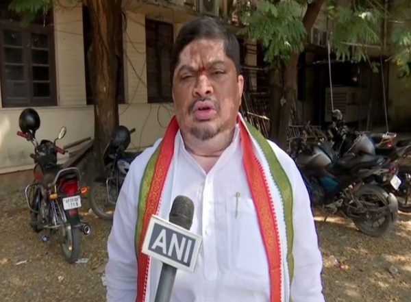 India News | Congress Leader Demands Telangana Got to Include of COVID-19 Treatment in Aarogyasri, Ayushman Bharat Schemes