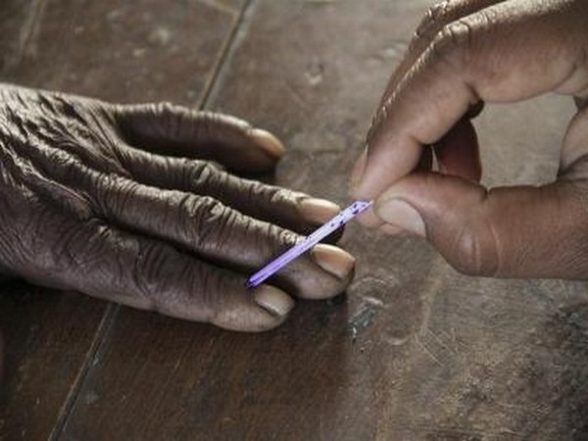 Polls to 5 Zilla Parishads and 33 Panchayat Samiti in Maharashtra Postponed Due to COVID-19 Crisis