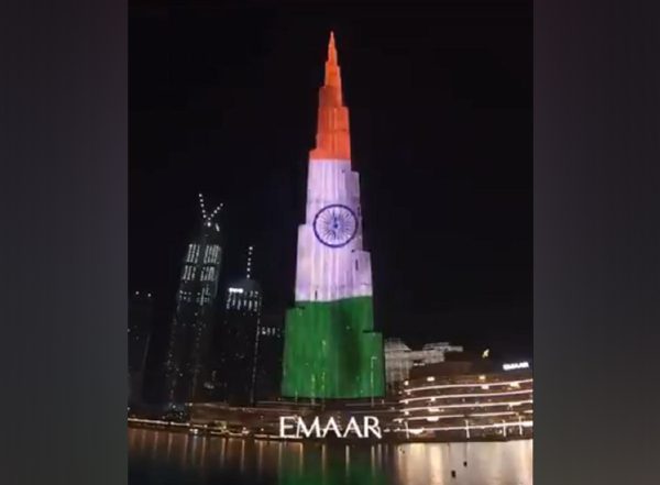 World News | #StaystrongIndia: Burj Khalifa Lights Up with Tricolour to Showcase Support Amid COVID-19 Crisis