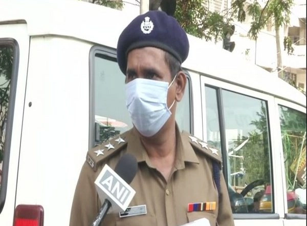 India News | 'People Are Cooperating with Us': Kochi ACP Amid COVID-19 Restrictions