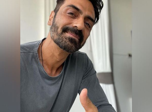 Entertainment News | Arjun Rampal Announces Recovery from COVID-19, Urges Everyone to Get Vaccinated
