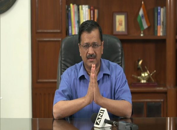 Delhi CM Arvind Kejriwal Quarantines After Wife Sunita Tests Positive for COVID-19