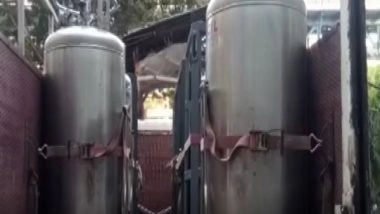 India News | Crisis Averted as Fresh Stock of Oxygen Cylinders Reaches Mumbai Hospital on Time