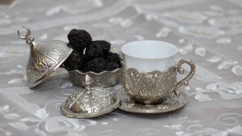 Ramzan 2021 Time Table: Sehri and Iftar Timings For 10th Roza of Ramadan on April 23 in Mumbai, Delhi, Lucknow, Kolkata And Other Cities of India