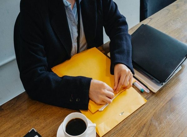 Lifestyle News | Working Hours Deviating from Body Clock Linked to Cardiovascular Disease Risk