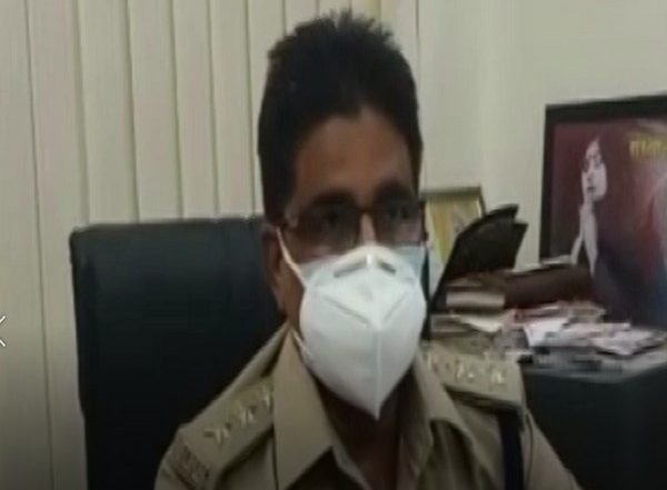 India News | Fight Between Doctors, Kin of COVID Patient at Indore Hospital over Disagreement on Bill Payment