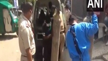 India News | Delhi Police Arrange Oxygen for Private Hospital with 32 COVID-19 Patients