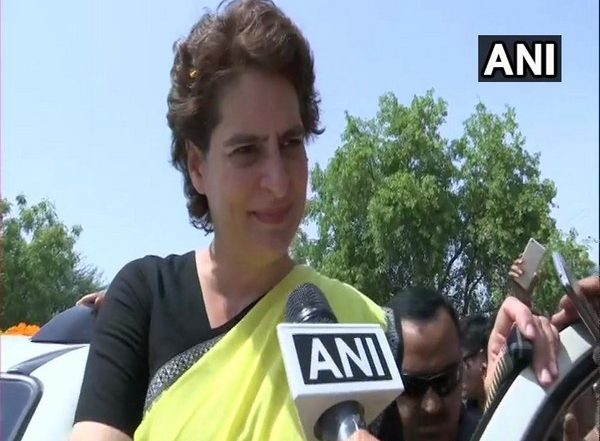 India News | Priyanka Gandhi Vadra Demands Removal of GST from COVID Related Drugs, Equipment
