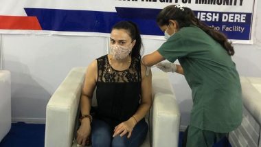 Preity Zinta Gets COVID-19 Vaccine Shot, Actress Requests Everyone to Get Vaccinated as Soon as Possible