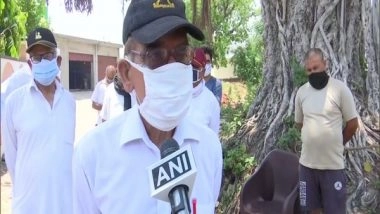 India News | Ex-servicemen of Army Raise Awareness Among People About Covid-19 in J-K's Udhampur
