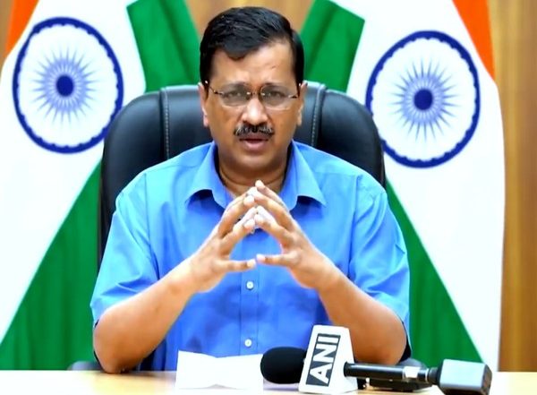 Arvind Kejriwal Writes to Dr Harsh Vardhan, Urges Him to Direct SII & Bharat Biotech to Increase Monthly Supplies to Delhi to 60 Lakh Doses of COVID-19 VaccineDuring May to July