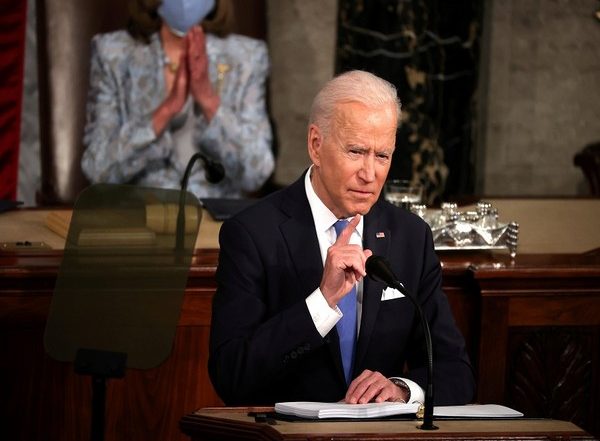 World News | Biden Calls Netanyahu, Reaffirms US Support for Israel's Right to Defend Itself Against Hamas, Other Terror Groups