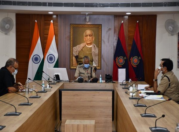 India News | Delhi Police Commissioner Reviews Preparedness Ahead of Possible Lockdown Ease out