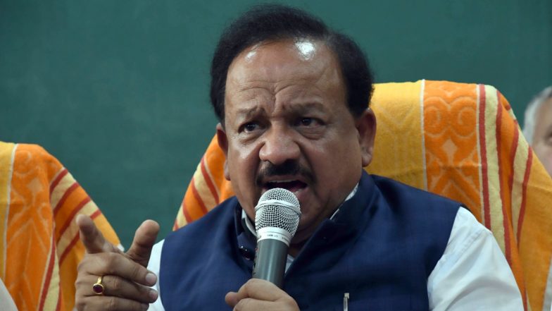 COVID-19 Vaccination in India: Health Minister Dr Harsh Vardhan Asks States to Avoid Politics and Better Plan Inoculation Drive