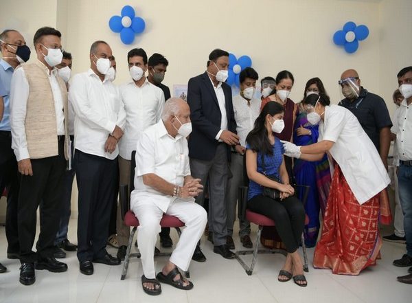 India News | Yediyurappa Launches Vaccination Drive for People Above 18 Yrs in Bengaluru Hospital