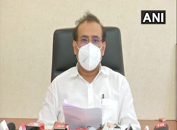 Maharashtra Govt Considering Holding Off COVID-19 Vaccination for 18–44 Age Group Due to Shortage of COVAXIN Doses, Says Health Minister Rajesh Tope