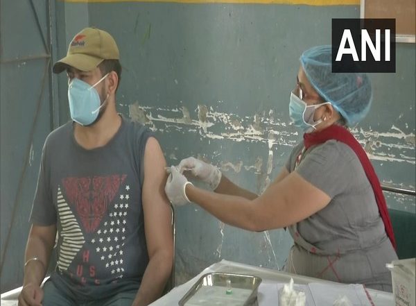 India News | COVID-19 Vaccination for Beneficiaries Aged 18-44 Underway in Delhi