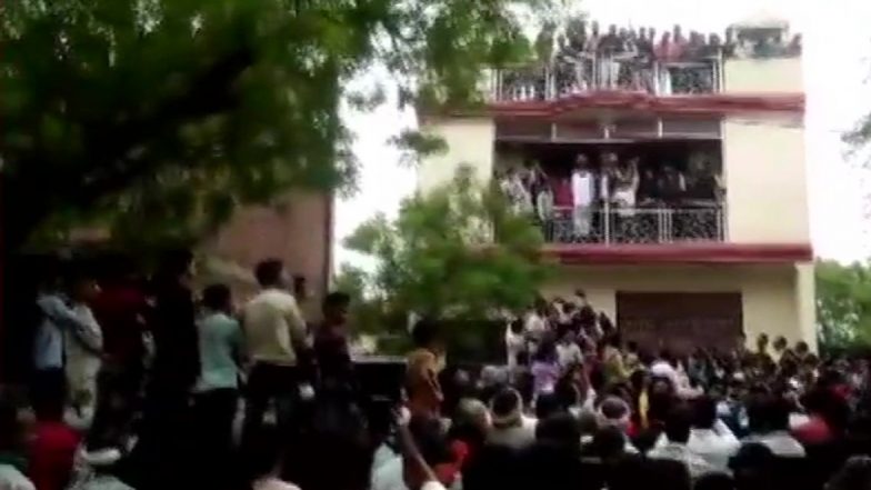 Madhya Pradesh: Leader Throws Birthday Party for Son in Bhind, Huge Crowd Gathers Despite Lockdown; Complaint Lodged