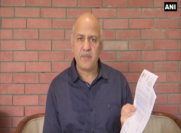 India News |  Delhi Govt Ordered 1.34 Crore COVID Jabs but Centre Cleared Only 3.5 Lakh in May: Manish Sisodia
