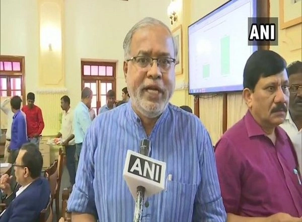 India News | Karnataka Govt Postpones SSLC Exams in View of COVID-19 Second Wave