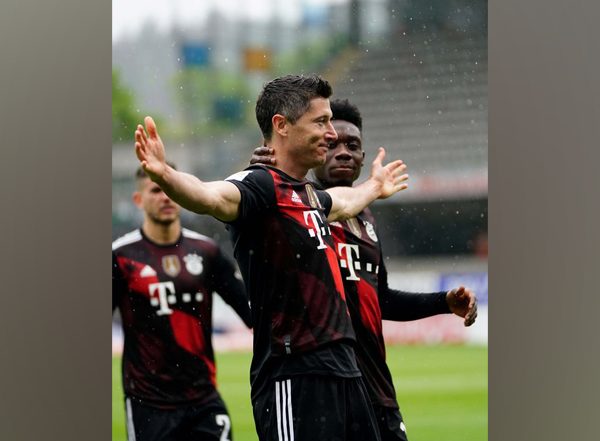 Robert Lewandowski, Bayern Munich Striker, Becomes Second Player To Score 40 Goals in Single Bundesliga Season