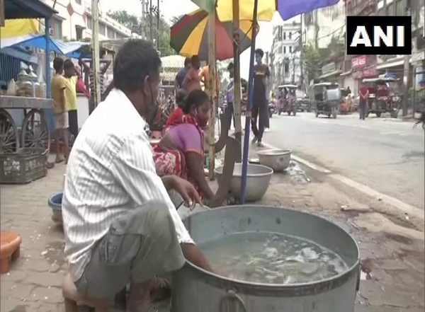 Bihar: COVID-19 Death Surge, Dead Bodies Found in Ganga River Hampers Fish Sales in Patna