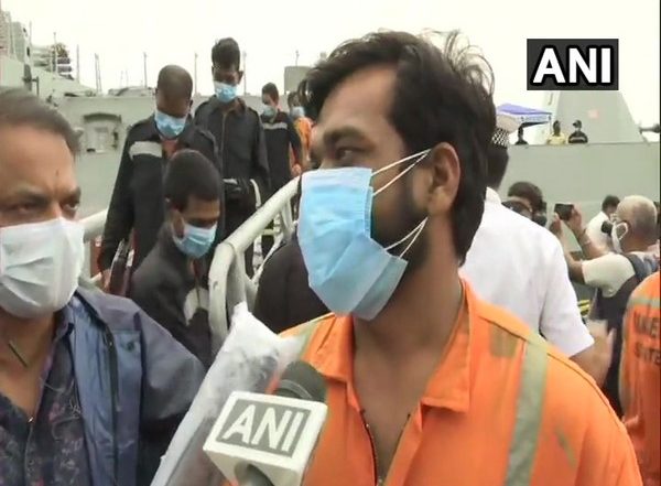 India News | Cyclone Tauktae: Rescued Workmen from Barge P305 Recall Horror at Sea, Thank Navy for Rescue