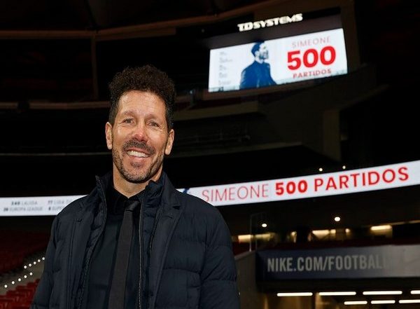 Sports News | Atletico Madrid Will Give Their Life to Win LaLiga, Says Simeone