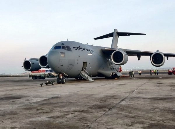 Indian Air Force Transports Over 180 Cryogenic Oxygen Containers, Other Essential Equipment Amid COVID-19 Crisis