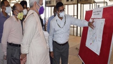 India News | LG Manoj Sinha Visits Jammu's Government Medical College, Reviews COVID Management