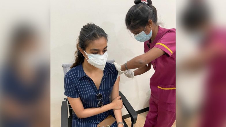 Keerthy Suresh Takes the First Jab of COVID-19 Vaccine (View Pic)