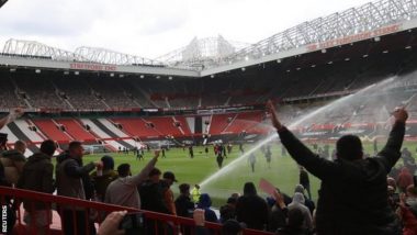 Manchester United Co-Owner Avram Glazer Refuses to Apologise to Fans for Their Participation in European Super League Despite Massive Protests (Watch Video)