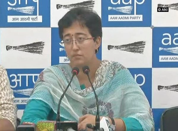 India News | Delhi Receives Fresh COVID-19 Vaccine Stock from Centre for 45+