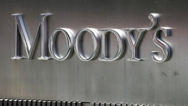 Moody's, Fitch Downgrade Russia's Rating to 'Junk' Grade Following Sanctions by Western Countries