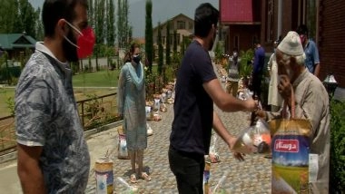India News | NGOs Distribute Food Kits to Needy During Lockdown in Srinagar