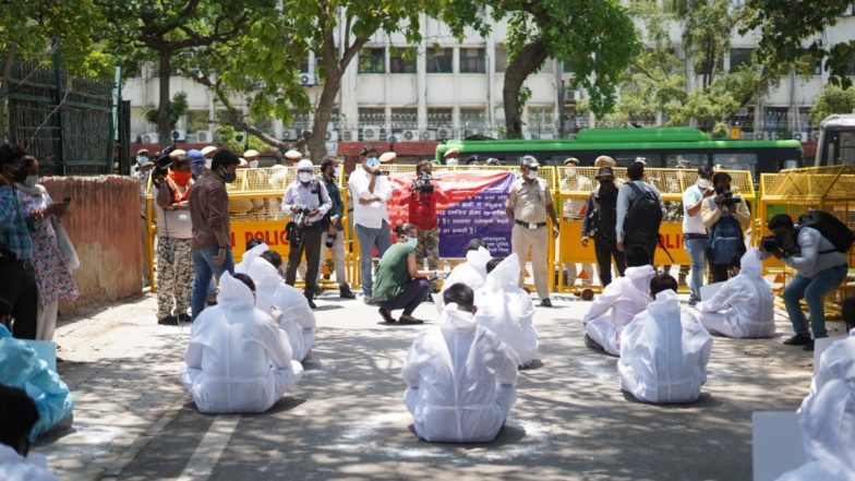 CBSE Class 12 Board Exams 2021: NSUI Protests Outside Ministry of Education, Raises ‘Pahle Suraksha, Phir Pariksha’ Slogans