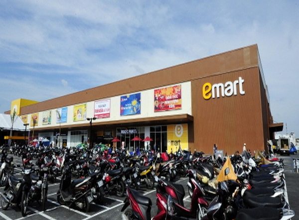 World News | E-Mart to Sell Shares in Vietnamese Business to Expand Local Business