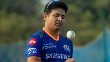 Piyush Chawla Makes Debut for Mumbai Indians During IPL 2021 Match Against Sunrisers Hyderabad