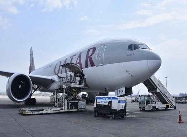 World News | India Thanks Qatar Airways for Facilitating Shipment of 1,350 Oxygen Cylinders