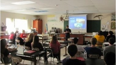 World News | Schools in US Under Pressure to Reopen for In-person Learning