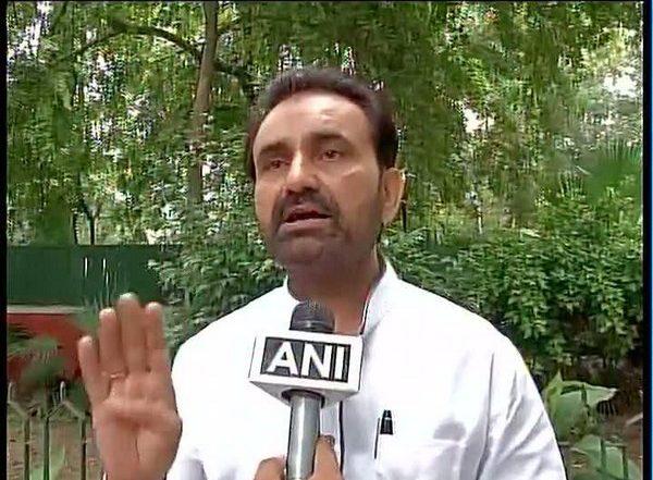 India News | Congress Party Attacks Centre over COVID Vaccination Policy