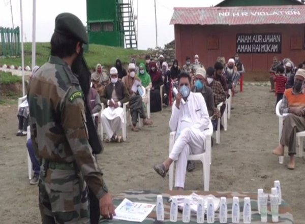 Jammu and Kashmir: Indian Army Organises COVID-19 Awareness Programme in Baramulla
