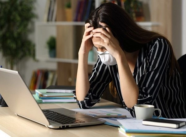 Lifestyle News | US Survey Finds Fear of Losing Health Insurance Keeps 1 in 6 Workers in Their Jobs