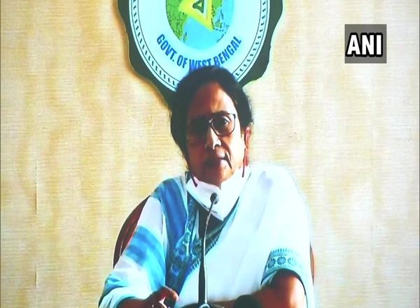 India News | 'I Am Ready to Touch Your Feet': Mamata Appeals to PM Modi to Withdraw Order Recalling Bengal Chief Secy