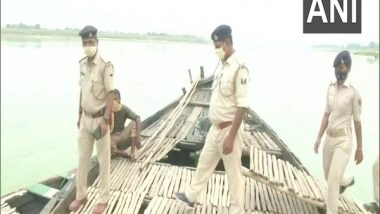 India News | Bihar Police Steps Up Vigil Along Banks of Ganga in Buxar, Other Areas After Bodies Retrieved
