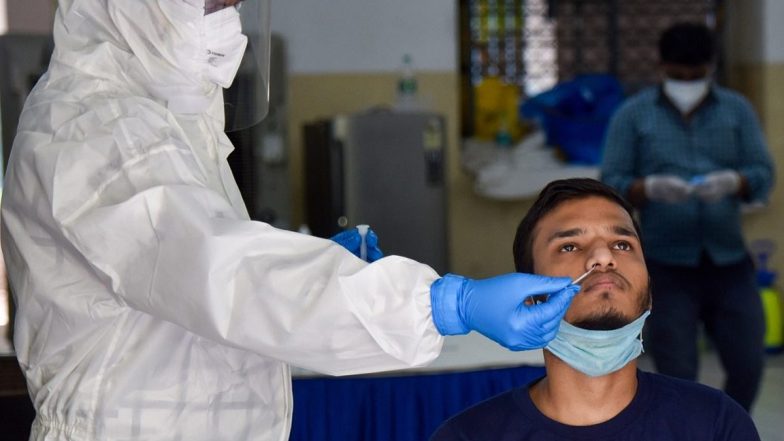 India Reports Highest COVID-19 Fatalities in 24 Hours As 4,329 People Die in A Day; Daily Coronavirus Cases Down to 2,63,533